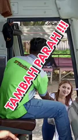 Ada yang kenal ???😂😂😂 #foryoupage❤️❤️ #manispedesngegigit #storybus #cantik #fullsenyum #dawet #melani #warga62 #tividi #efisiensitransport #cakikinchannel #purworejo #infojateng #jalurselatan #tiktoker #ngakak #goyang #pargoy 