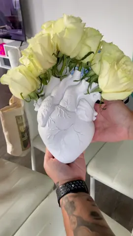 Buy the flowers. #flowers #roses #heartvasewithroses #heartvase #rose #fyp 