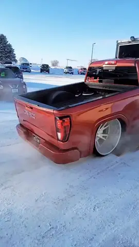 😮‍💨😮‍💨 #gmc #trokiando #noquemacuh #singlecabs #fyp #parati #trokas #viral #trocastumbadas #trocasperronas #gmcdenali #lowtrucks #introwheels 