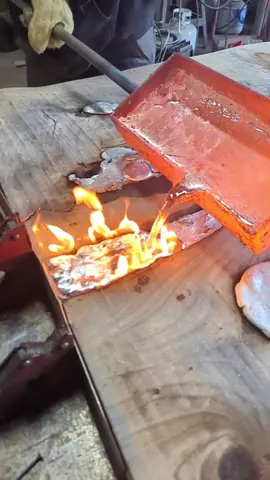 Metal Workers making a river table.  . . . . #rivertable #aluminum #blacksmithing #slabtable #moltenaluminum #forgedinfire #forgedinfirechampion #hotmetal #diningtable #interiordesign #metalartist 