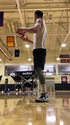 Collegiate level warm up right here #volleyball #mensvolleyball #haikyuu  #sports 