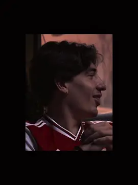 I CANT THIS IS THE SEAT!!! #hectorbellerin #héctorbellerín #arsenal #fcbarcelona #hectorbellerinedit #héctorbellerínedit #football #footballer #foryou #fyp #foryoupage #parati #pourtoi #viral #trending #hectorbellerinsupremacy 