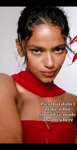 Unedited outtakes from the @milkmakeup campaign shot by @finessabuxtable 💓💓💓 #poses #modeling #modelposes #uneditedversion #rawimages #fyp #trending #beyonce #campaign #posesideas #timessquarenyc #photooftheday 