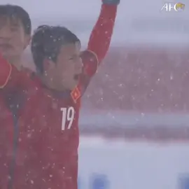 Shining bright like a diamond! 💎 🇻🇳 Nguyen Quang Hai made his debut at the 2018 #AFCU23 with 5️⃣ goals! 👏  #FlashbackFriday 