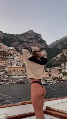 Lazy days in Positano 🇮🇹✨ #fy #fyp #foryou #foryoupage #classicstyle #dolcevita #ladolcevita #positano #positanoitaly #amalficoast #amalfi #costieraamalfitana #italianplaces #italianstyle #frenchstyle  #beautifulgirls #classywomen #classygirl #bellaitalia #italiangirl #classy #boatlife #boatlifestyle  #pinterestaesthetic #pinterestgirl #aesthetic 