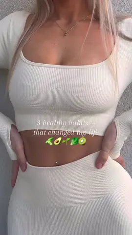 commit to yourself 🤍 these habits are doable and have such a positive impact on your health! start by adding more gut friendly foods into your daily routine and notice how you feel🫶🏻move your body daily and see how you start to feel! maybe you don’t have time for the gym, that’s ok - go on a walk outside, do yoga inside, just move your body☺️ try to start cooking for yourself s couple days a week! knowing what ingredients are in your food makes such an impact on your health and wellness  🫶🏻 #wellness #health #healthmotivation #healthyaesthetic #wellnessaesthetic #healthylifestyle #achieveyourgoals #motivation #selfgrowth 