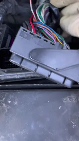 These other shops are brutal lol #kia #engineteplacement #gonebad #electrical #wiring #mobilemechanic