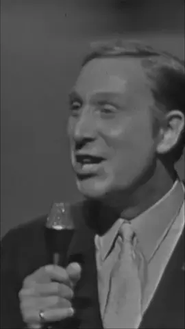 Charles Trenet - Douce France (1947) en live en 1967 #charlestrenet #doucefrance #musique #chanson #song #pourtoi #foryou #fyp #french #france #foryoupage #1967 #1947 