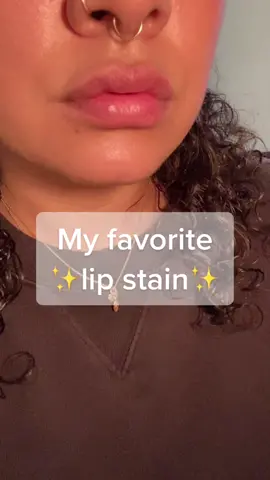 I was randomly gifted this #lipstain from a friend. It’s by @flowerbeautybydrew and I am in love! It really does live up to its name, Bitten Lip Stain in Play 💕💕 it’s a must for an everyday flirty look 🙈 #lipstains #flowerbeauty #lowmaintenance #lowmaintenancemakeup #makeup #freshface #naturalmakeup #cleanbeauty #cleanbeautytok #fyp #fypシ 
