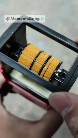Adjustable date stamp