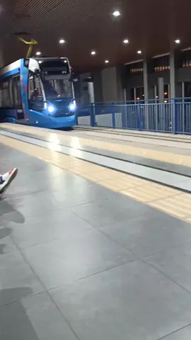 paseíto x el tren Metropolitano Cochabamba 🇧🇴🇧🇴#tiktok #jorge_gutierrez.#👍👌siganme #denle❤️ #team toxic@s 🇧🇴.