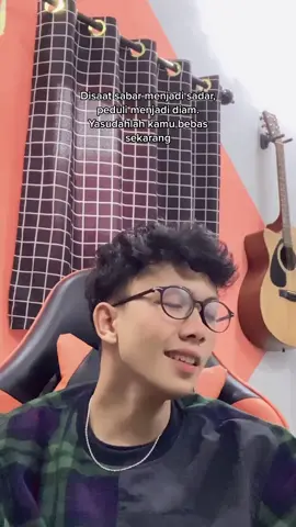 Aku pamit pergi:)
