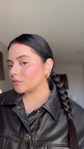 Quick and easy hairstyle #fyp#foryou#foryoupage#fypシ#viral#viralvideo#trend#trending#hairstyle#hairtutorial#easyhairstyles#easyhairstyle#quickhairstyles#wuickhairtutorial 