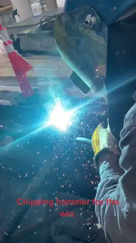 Welding with a cheap chipping hammer. #jealous #wrangler #wranglerjeans #outlaw #weld #welder #weldernation #welderslife #welderfeels #welders #weldersoftiktok #viral #viralvideo #viraltiktok #virall #construction #constructionlife #constructiontips #tips #tipsandtricks #welding #weldlife #weldtok #millerwelders #lincolnwelder #pipeline #pipeliner #tigweld #tigwelder #migwelder #migwelding #tigwelding #stickwelding #stickwelder #influencer #tiktok #tiktokviral #makemefamous #howto #rain #job #jobtips 