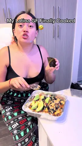 She said we have food for a week🤣 #alexandjessicaa #Relationship #latinasbelike #couplecomedy