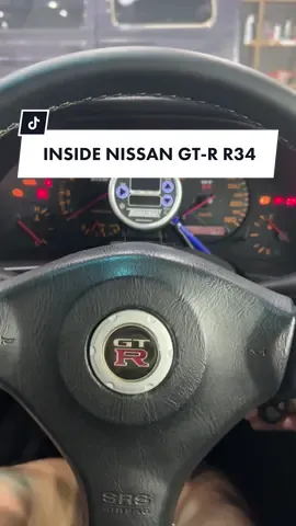 Inside Nissan GT-R R34