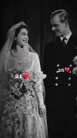 #CapCut ikisi de o kadar. Tatlı ki çok güzel aşkları bir ömür sürmüş bir çift❤️🥹👑#elizabethalexandramarywindsor #queen #queenelizabeth #kraliçe #kraliçeelizabeht #lilibet #philip #edinburgh #dükü #philip #birleşikkrallık #düşes #aşk #married #yaşlılık #saray #krallık #keşfet 