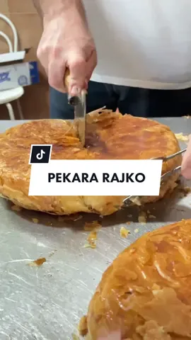 Pekara Rajko, Svetog cara Konstantina 42, Niš #food #foodtiktok #tiktoksrbija #paqito #foodguide #bureksamesom #bureksasirom #gdenarucak 