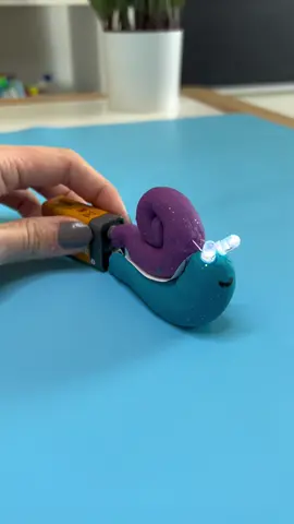 Play Dough electric circuit. A snail with light up eyes #activityforkids #stemactivities #DIY #creativity #kidsartsandcrafts #STEM #kidsartsandcrafts #scienceexperiments #kidsscience #electricity #scienceismagic #creativity 