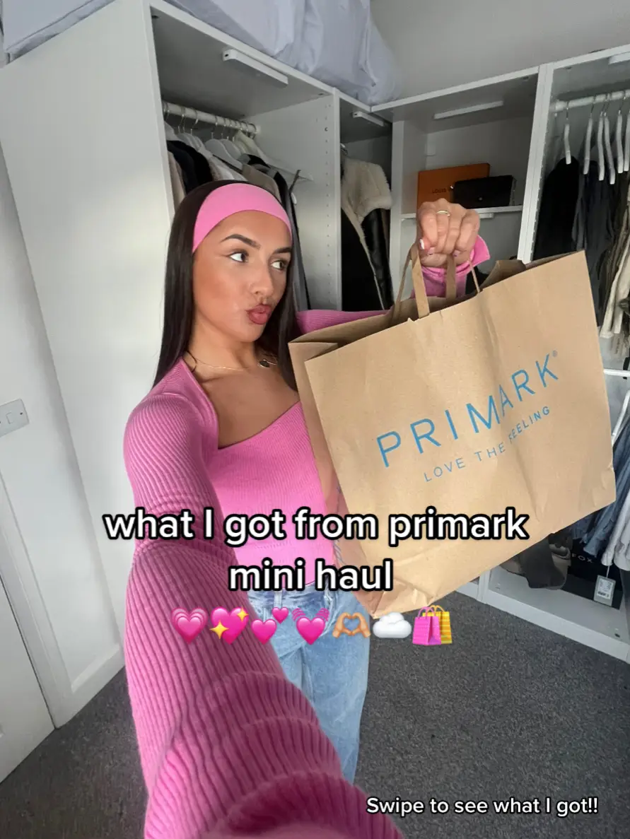 What I got from Primark haul in pics 🤳💗💓💖💕🛍️ #fyp #primarkhaul #primarkminihaul #primarknewin #primarkpyjamas #valentinespyjamas #ValentinesDay #primarkessentials #dayinmylife