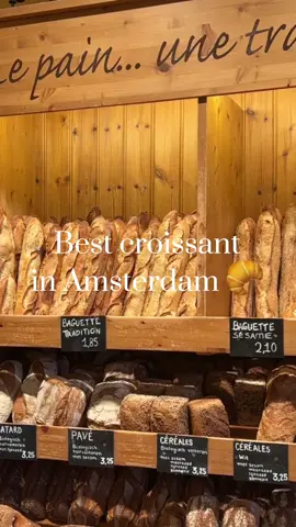 The very first French bakery in the Netherlands 🥖 Located in Amsterdam Zuid, all their products are 100 handmade right in the store where you can see the bakers & pastry chefs 👨‍🍳 Everything is delicious from the Tradition baguettes, their sourdough breads, to the madeleines & tarts 🥮 But our ultimate favourite (which we keep coming back for) are their buttery croissants, soft & flaky they just melt in your mouth 🥐 There is usually a long line, so be there early and start your day right 🤤🥐 #hotspotfinders #hotspot #hotspots #foodguide #foryou #foryourpage #fyp #amsterdam #amsterdamfood #amsterdamrestaurants #bestfoodspots #foodblogger #luxury #Lifestyle #amsterdambakery #amsterdamtips #amsterdamsecret #amsterfamguide #amsterdambestbakery #lefournil #bestcroissant #bestbakery #amsterdamzuid 