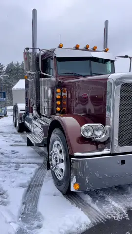 The new ride! 2023 Peterbilt 389. Couldn't of turned out better. Beyond lucky to be able to spec what I wanted 🤘 #WilliamsBros #Peterbilt #Shiftproducts #Rlkservices #NovaScotia #Kentville 