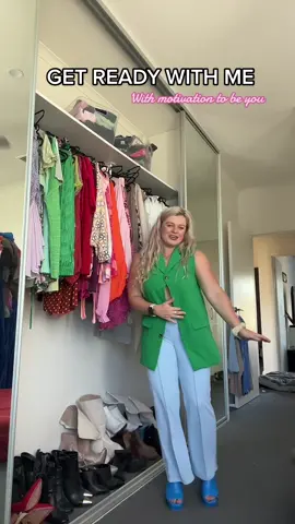 Daily dose of motivation to dress for you and not for trends #greenscreensticker #ootddiaries #dresshowyouwant #brightcolors #motivationdaily 