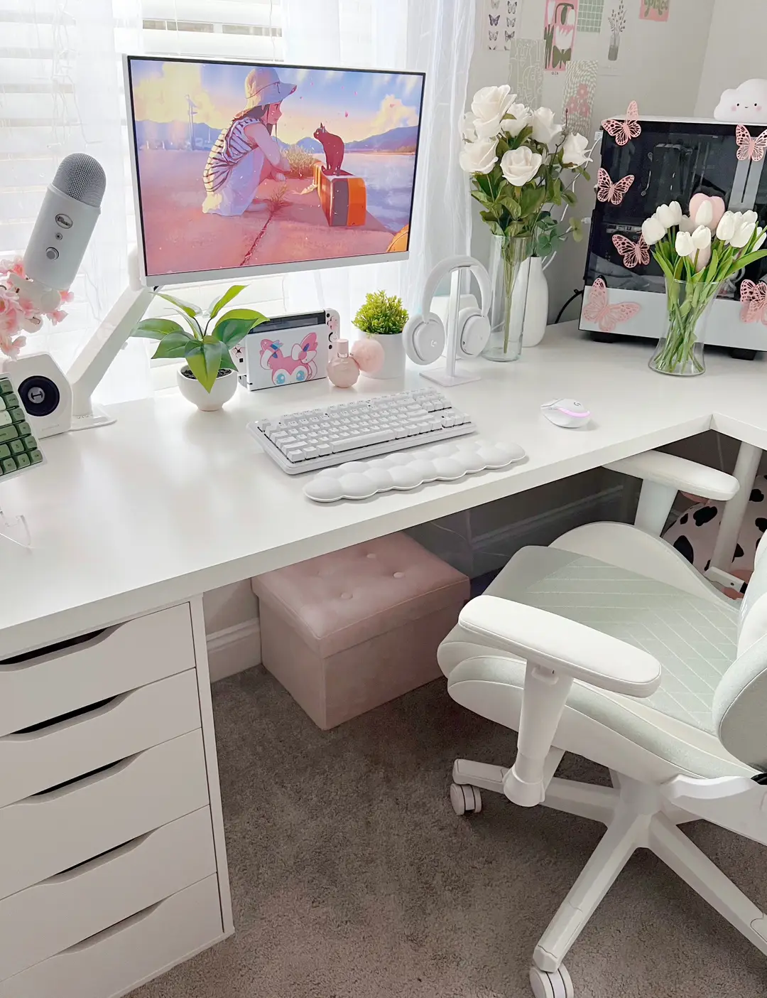 photos from the past couple days c: check out the links in my bio for setup details ✨ #gaming #GamingSetup #genshinimpact32 #ReadySetLift #desk #vibes #cozy #desksetup #aesthetic #desktour #office #kawaiiaesthetic #kawaii 