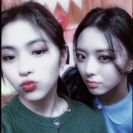 this trend is so cute :( also wanted to post something until i have inspo to sit down and edit | #CapCut #shinryujin #shinyuna #itzy #itzyyuna #itzyryujin #shinryujinedit #shinyunaedit #2shinedit #QuakerPregrain #fypシ #xyzbca 