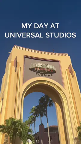 Universal studios has my heart  #universalstudios #universalorlando #jurassicpark #harrypotter #fyp #dayinife #orlando 