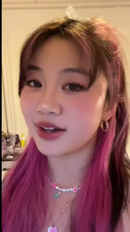 goodnight ♡ #asiangirltiktok #微胖女孩 #chinesegirls #foryoupage #ohmickeyyoursofine #asianmakeuplook  #makeuptransition #chinesemakeuplook #ilookcute 