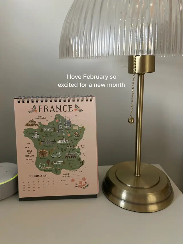 it’s Feb 1 so I had to do a work day in my life 🤍💻✨ #lifewithbrookeb #atlinteriordesign #interiordesigntiktok #atldesigners #atldayinthelife #postgraddiaries #preppydayinmylife #preppypjs #february2023 #ilovefebruary #preppyfebuary #workdayinmylife 