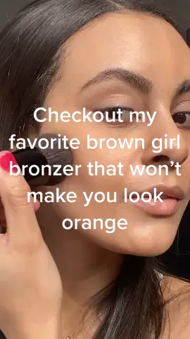 The perfect neutral bronze shade that doesn’t make me look orange 🤎🥥 #tower28beauty #naturalbronzer #creambronzers #bronzino #illuminatingbronzer #westcoast 