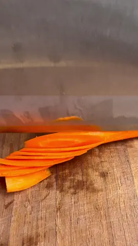 a cleaver cutting carrots #asmr #carrot 