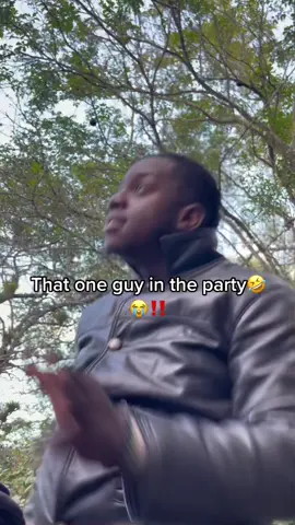 That one guy that never contributes to liquor but always pores himself a cup🤣😭❕ SONG BY: SADIKE - 3 BANGA PHONE🔥‼️  #princeguava #fyp #moveman #comedy #guavamedz #sadike 