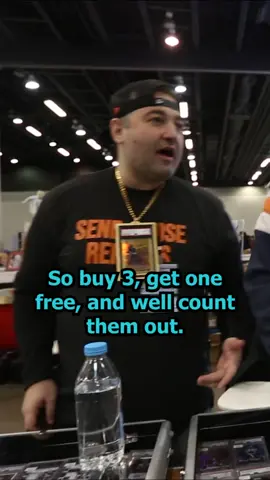 BUY 3 GET ONE FREE ?! YES PLEASE ! THE DEALS IN ATL WERE NONSTOP🚨 #CardShow #SantiagoSports #CardShop #SportsCards #TheHobby #baseballCards #CultureCollision #FYP #ForYou #contentcreator #expoorepage #Vlog #