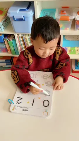 Sau Tết các bé đã khai bút chưa nào??? #đồchơithôngminhchobé #sáchchobé #sáchhaychobé #tậpviết 