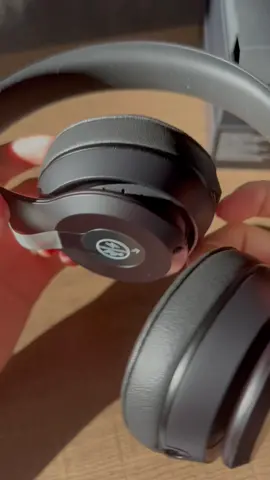Unboxing my new headphones 🎧 Beats Solo 3 #beatsolo3#beats#headphones#downtown#aesthetic#asmr#unboxing#journalpage#journalpagek 