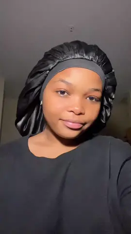 SaturSlay 💋 #lightglam #blackgirltiktok #lipcombo #nofoundationmakeup #liplinercombo #lipglossswatch #naturalmakeuplook #nomakeupchallenge #frecklemakeuplook #concealerhack #maybelline #revlonlipstick #sleekeyebrows 