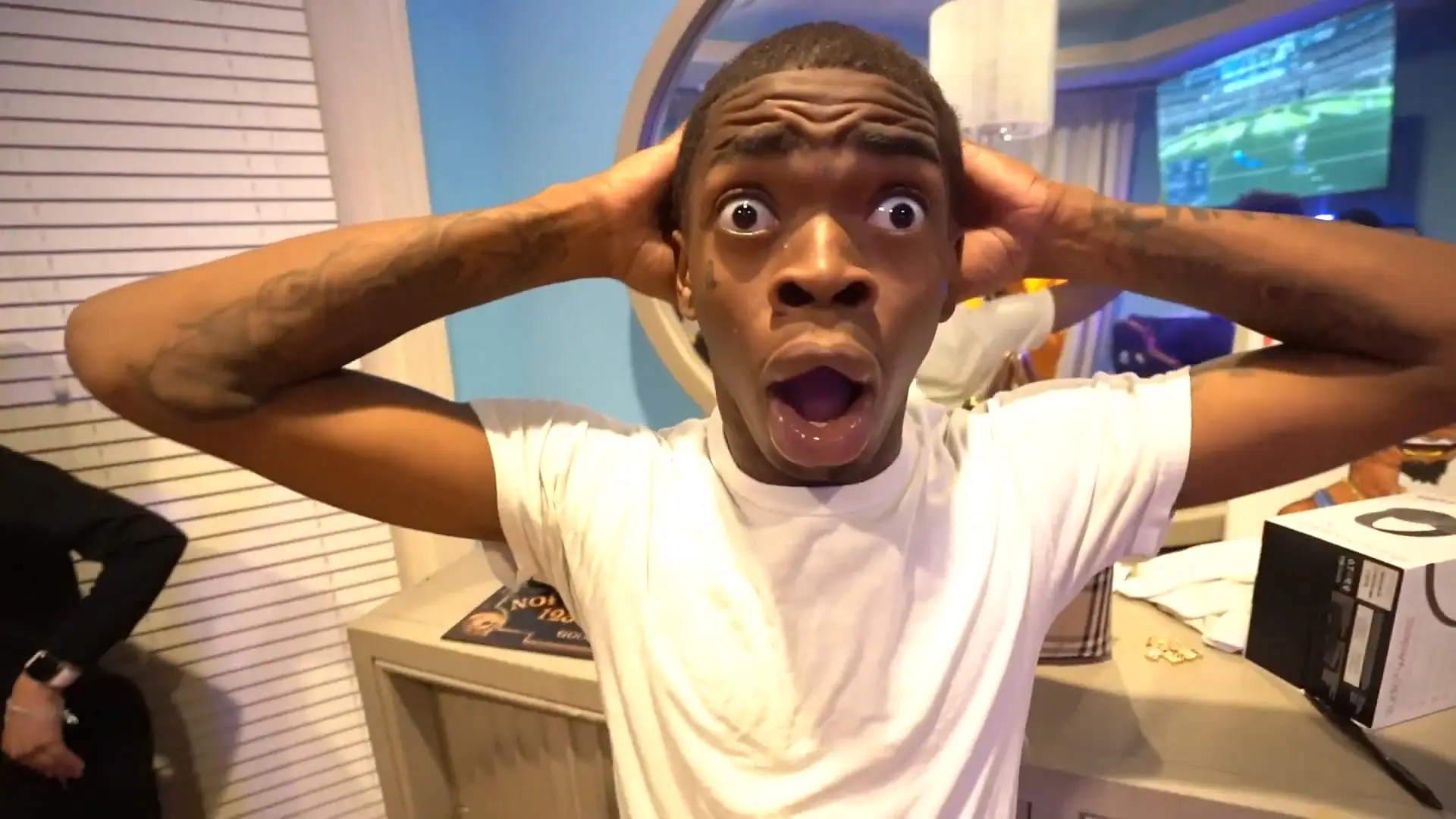 crisp image and new variant #shockedblackdude #fypシ #memes #trending 