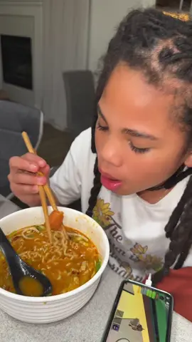 Spicy ramen #noodles #eating @lovelymimi865 