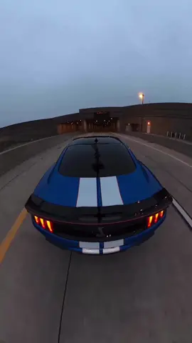 #Ford #Mustang #gt #gt350 #gt500 #streetrace #dragerace #whitestripes #bluecolor 