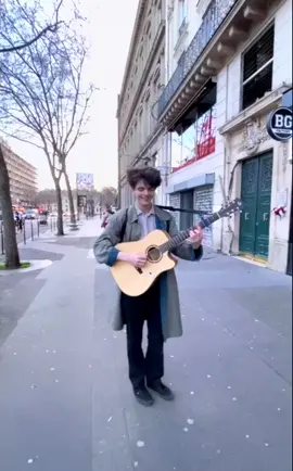 1300 euros sur la cagnotte leetchi dédiée à mon EP 💙 Je vous en suis éternellement reconnaissant. Le financement participatif sera clos en février, vous pouvez encore commander le disque en suivant ce lien : https://www.leetchi.com/c/ep-sam-sauvage Le disque avance, encore mieux que je l'espérais à ses débuts. C'est un rêve qui se réalise chaque jour un peu plus pour moi, MERCI 🙏 Je vous embrasse et j'ai hâte de vous retrouver en concert l'année prochaine. A bientôt ! Sam Sauvage https://www.youtube.com/watch?v=tyEVCk5_gLY&ab_channel=SamSauvage