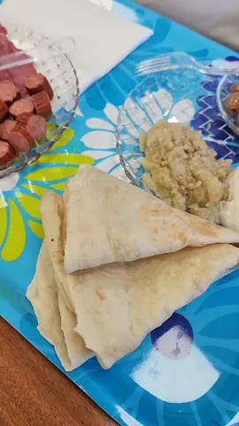 אחרי שסגרנו למחבלים את המאפיות, זה הזמן ללאפה טריה. #עוצמהיהודית #משילות #מחבלים #כלא 