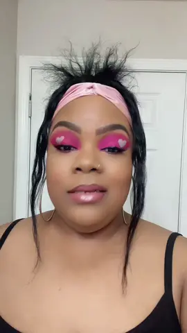 This foundation combo is BOMB AF! The @kvdbeauty Good Apple Full Coverage Foundation & the @morpheofficial Filter Effect Foundation are amazing together! #kvdbeauty #morphefiltereffectfoundation #morphebrushes #makeup #beauty #melaninmakeupdaily #goodapplefoundation 