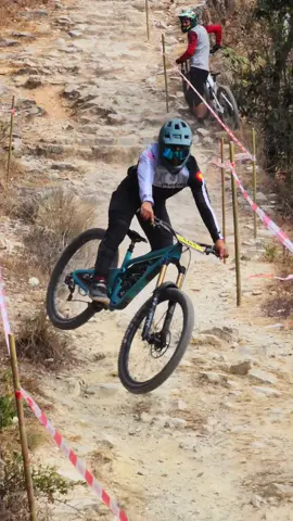 My Favorite section of Okhaldunga Urban Downhill Race 2023. 🎥 : @Arun Karki919  #rjripper #champion #racer #mtblife #nepal🇳🇵 #sb160 