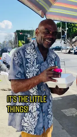 It doesn’t cost anything to make someone feel special. I want EVERYONE to know they are seen, loved and not forgotten. Especially on their Birthday and the holidays. It’s the little things that can brighten someone’s day. Happy Birthday Mr. Aquarius!🎂#foryou #losangeles #homeless #community#MentalHealth #giveback #change #fyp #audacityofhope111 #legend_e #glowinlove111 