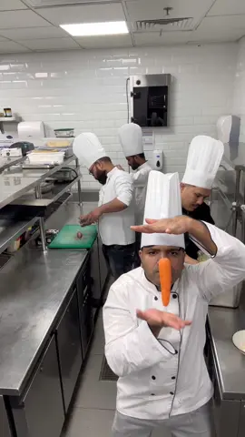 🥕😑  #chef  #cheflife #cheftok #riyadh 