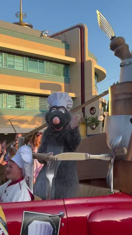 Rémy🐀 - - #disney #disneylandparis #dlp #ratatouille #ratatouilledisney #remy #disneypride #alfredolinguini #waltdisneystudios #fyp #foryoupage #pourtoi 