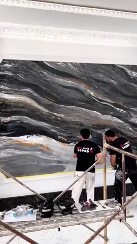 Venetian plaster 👏 It typically costs $10–$25 per square foot to apply. Would you get it for your home? Video by @sherdecor786 #design #art #architecture #venetianplaster #plaster #Home #luxury #homerenovation 